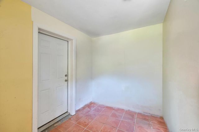 252 Woodbine Street, Brooklyn, NY 11221