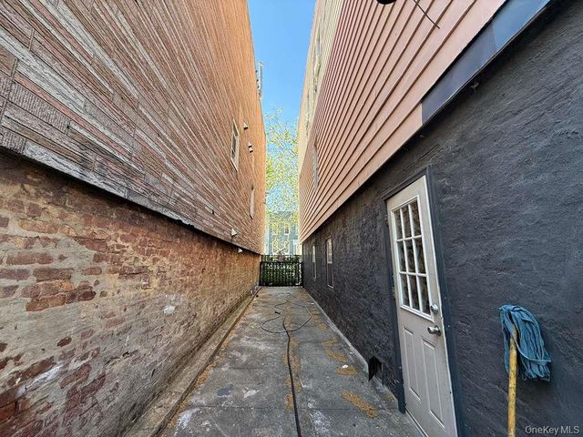 252 Woodbine Street, Brooklyn, NY 11221