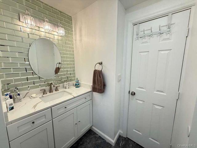 252 Woodbine Street, Brooklyn, NY 11221