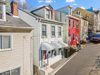 39 Welsh Way, South Side, PA 15203