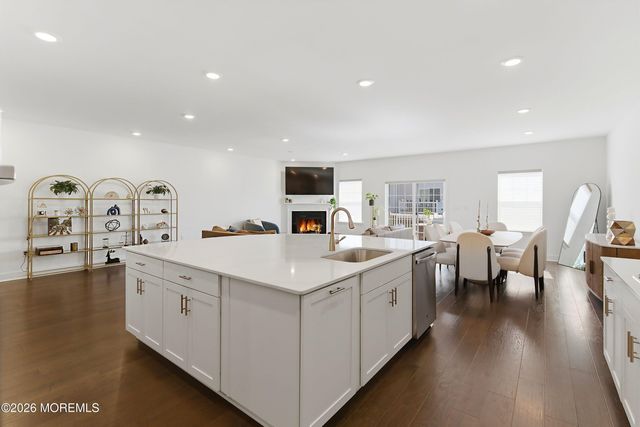 1402 Journey Avenue, Marlboro, NJ 07746