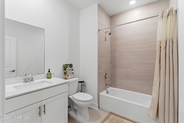 1402 Journey Avenue, Marlboro, NJ 07746