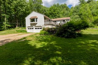 127 Mountain Road, Deerfield, NH 03037