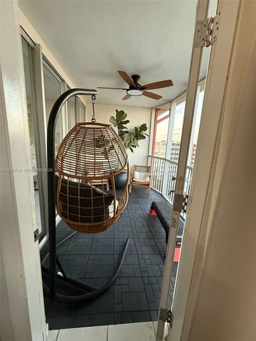 1770 NE 191st St 814-1, Miami, FL 33179