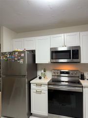 1770 NE 191st St 814-1, Miami, FL 33179