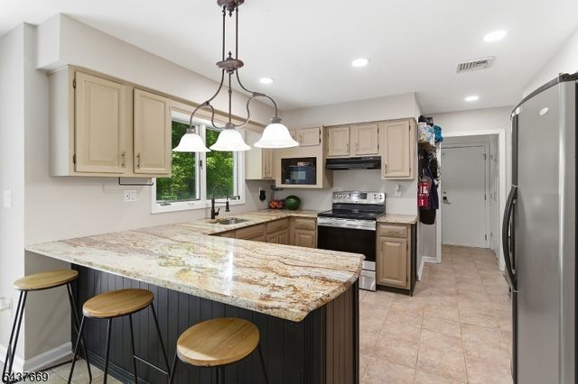 17 Grandview Ter, Sparta Twp., NJ 07871
