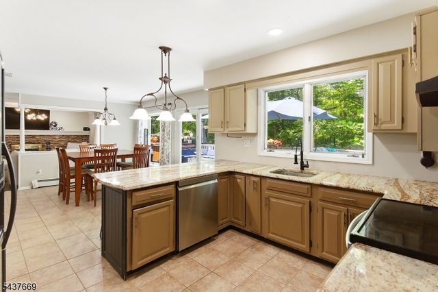 17 Grandview Ter, Sparta Twp., NJ 07871