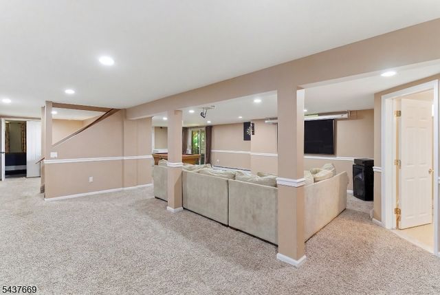 17 Grandview Ter, Sparta Twp., NJ 07871