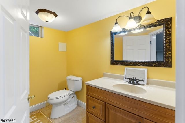 17 Grandview Ter, Sparta Twp., NJ 07871