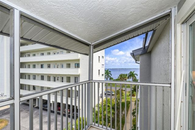 1477 PARK BEACH CIRCLE 33, Punta Gorda, FL 33950