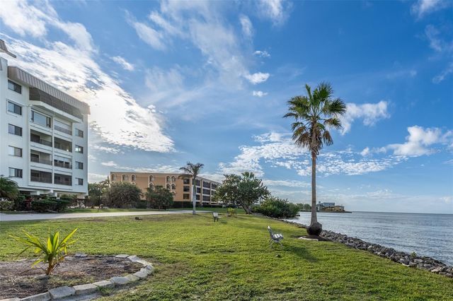 1477 PARK BEACH CIRCLE 33, Punta Gorda, FL 33950