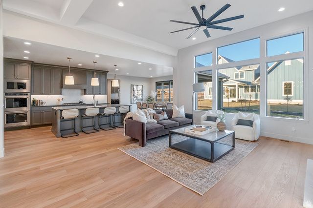 963 S LOUISA DR, Saratoga Springs, UT 84045