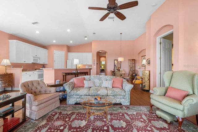 1338 EMERALD DUNES DRIVE, Sun City Center, FL 33573