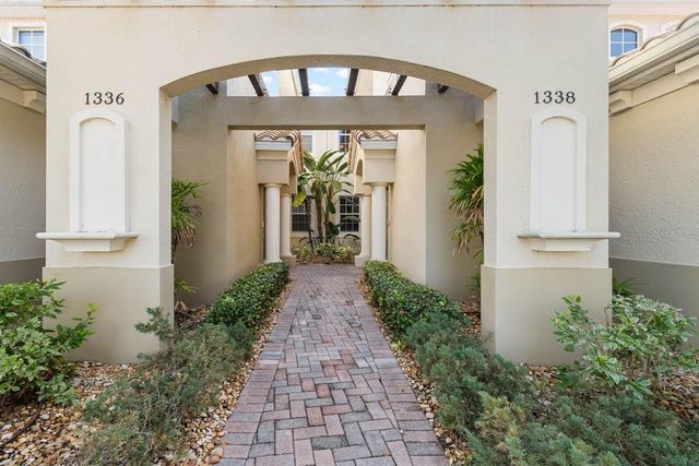 1338 EMERALD DUNES DRIVE, Sun City Center, FL 33573