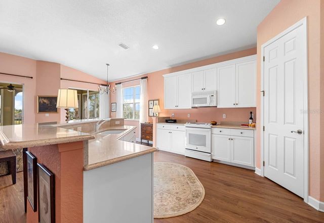 1338 EMERALD DUNES DRIVE, Sun City Center, FL 33573