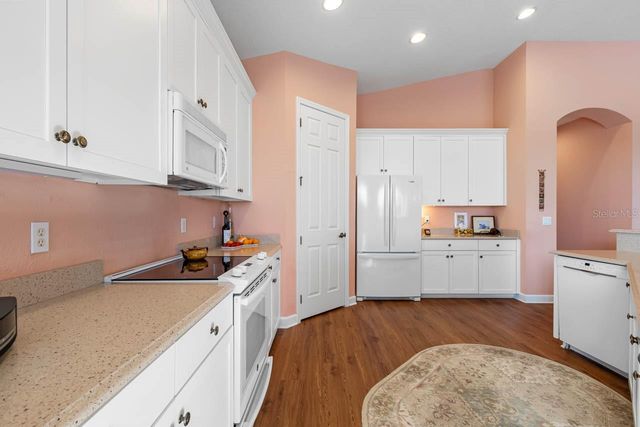 1338 EMERALD DUNES DRIVE, Sun City Center, FL 33573