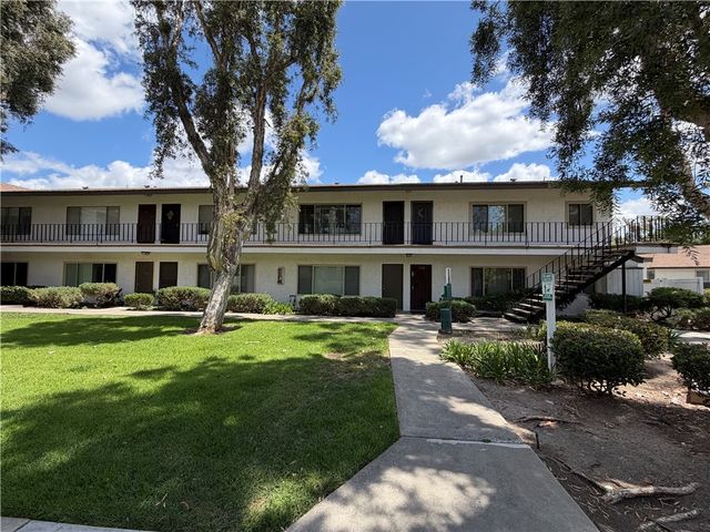 1330 W Lambert, La Habra, CA 90631