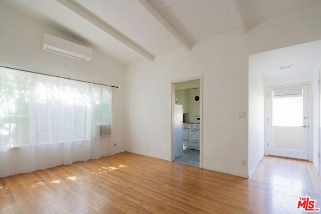 804 Westmount Drive, West Hollywood, CA 90069