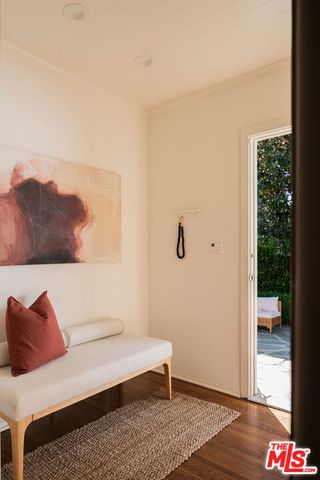 804 Westmount Drive, West Hollywood, CA 90069