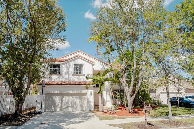 362 Lake Crest Ct, Weston, FL 33326