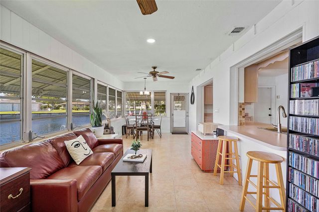 6806 NW 59th St, Tamarac, FL 33321