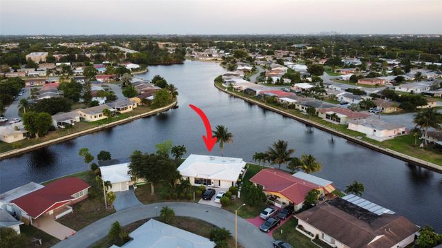 6806 NW 59th St, Tamarac, FL 33321