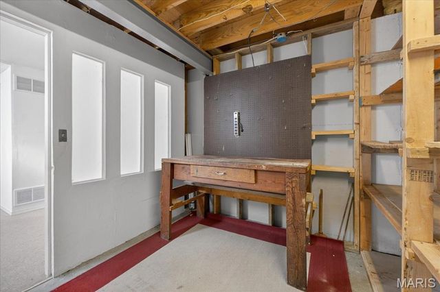 164 Keystone Crossing Drive, O'fallon, MO 63368