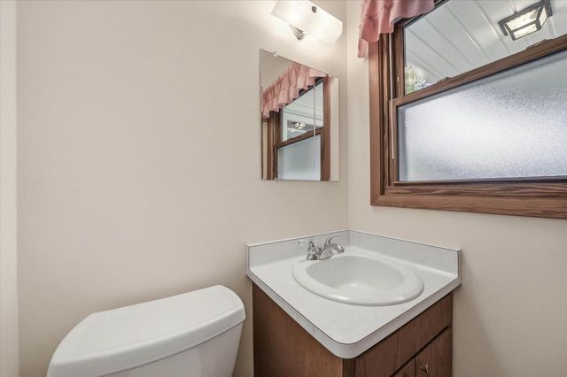 923 W Whitefish ROAD, Port Washington, WI 53074