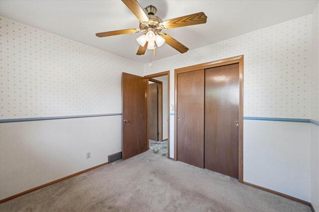 923 W Whitefish ROAD, Port Washington, WI 53074