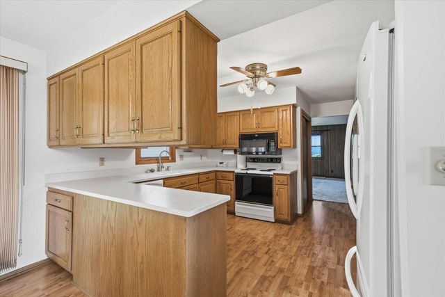 923 W Whitefish ROAD, Port Washington, WI 53074