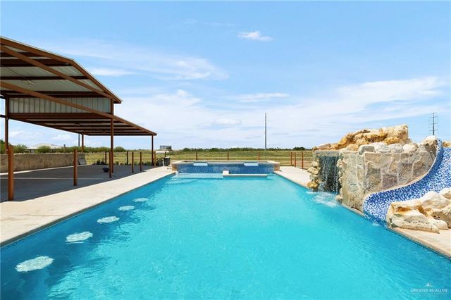 1403 N J Hernandez N, Weslaco, TX 78596