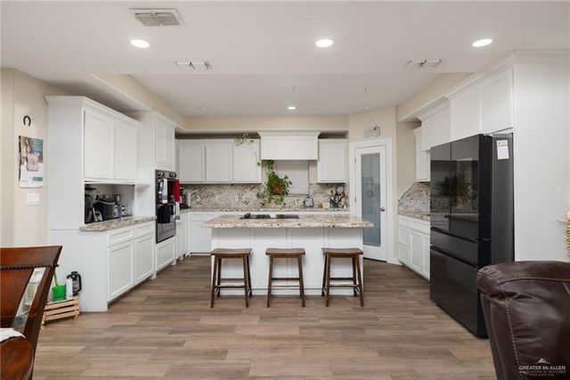 1403 N J Hernandez N, Weslaco, TX 78596