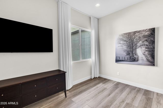 1320 E Piedmont Road, Phoenix, AZ 85042
