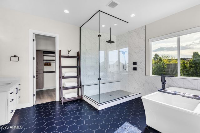 1320 E Piedmont Road, Phoenix, AZ 85042