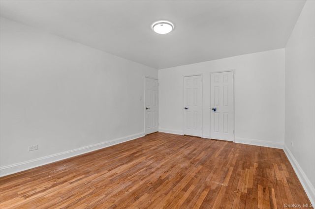 67-12 Yellowstone Boulevard B21, Forest Hills, NY 11375