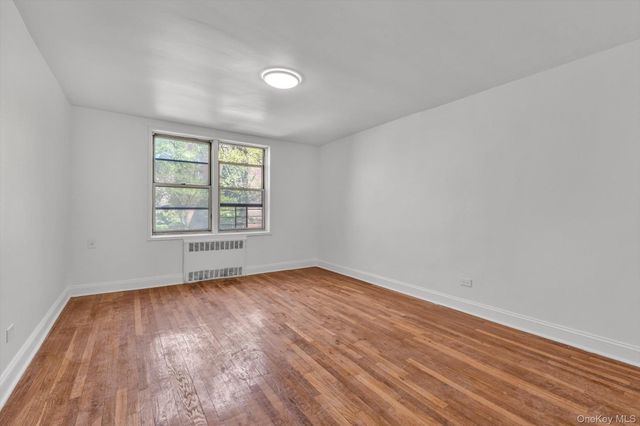 67-12 Yellowstone Boulevard B21, Forest Hills, NY 11375