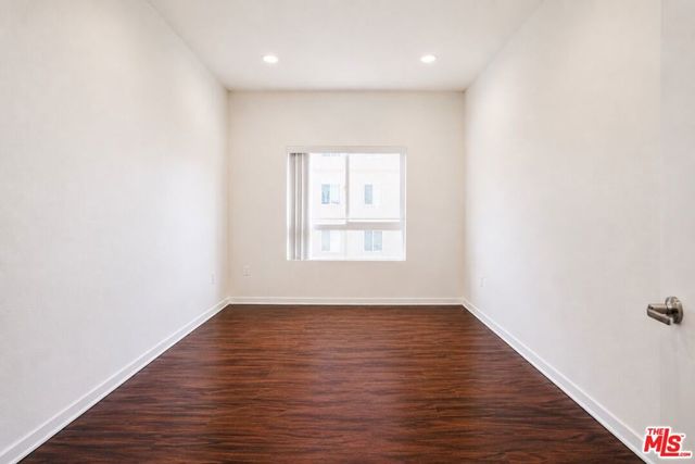 12132 Hart Street 301, North Hollywood, CA 91605