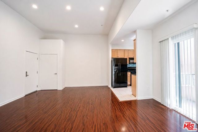 12132 Hart Street 301, North Hollywood, CA 91605