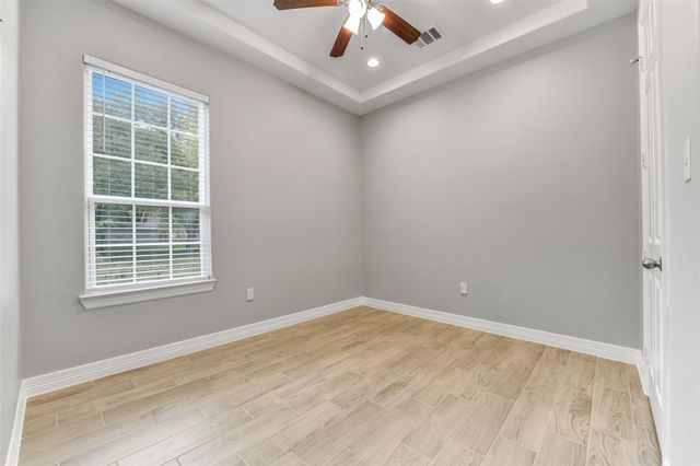 1518 Oleander Drive, La Marque, TX 77568