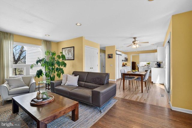 101 MILL POND RD, Belle Mead, NJ 08502