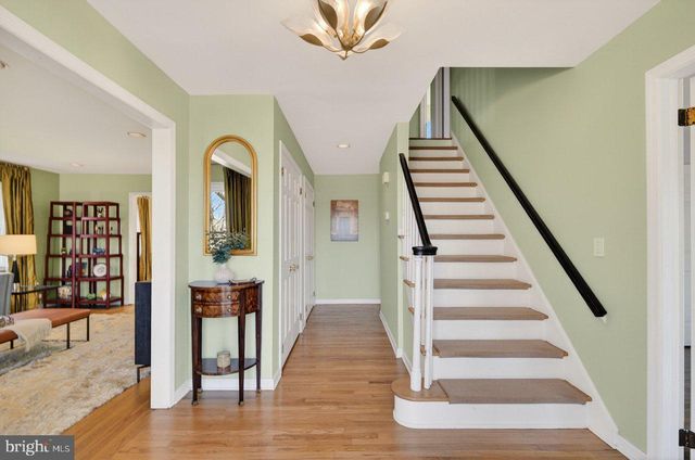 101 MILL POND RD, Belle Mead, NJ 08502