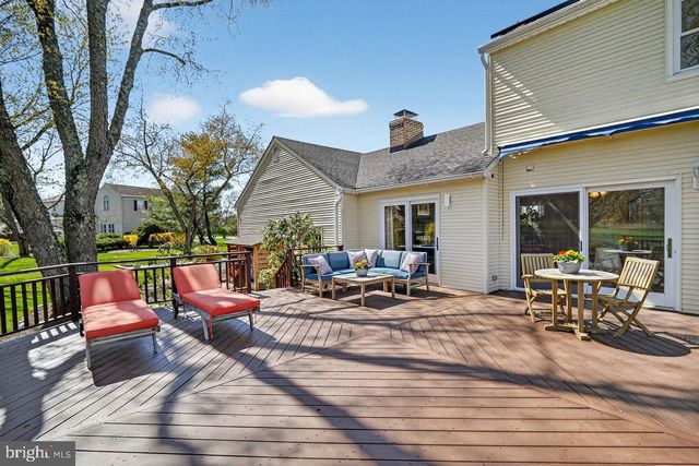101 MILL POND RD, Belle Mead, NJ 08502