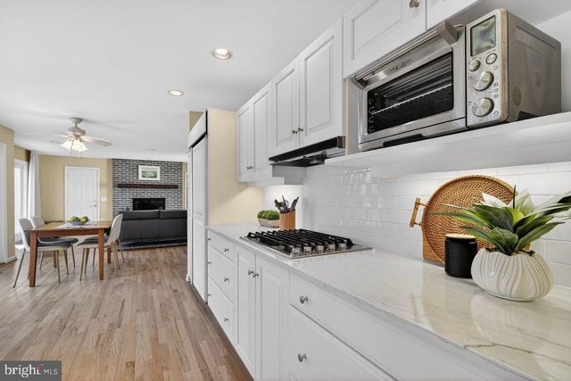 101 MILL POND RD, Belle Mead, NJ 08502