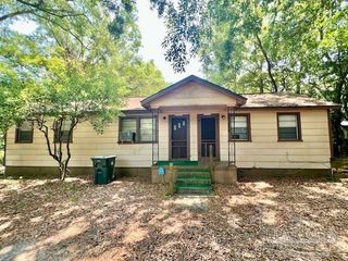 2701 Larkin St 2701 1/2 and 2701, Pensacola, FL 32514