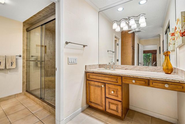 21875 Arriba Real 18b, Boca Raton, FL 33433