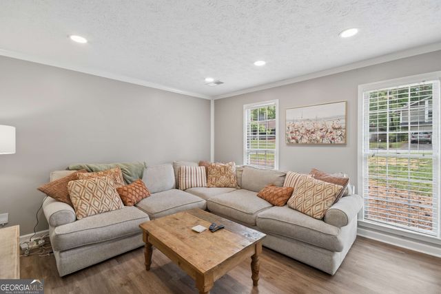 105 Sweetwood Way, Roswell, GA 30076