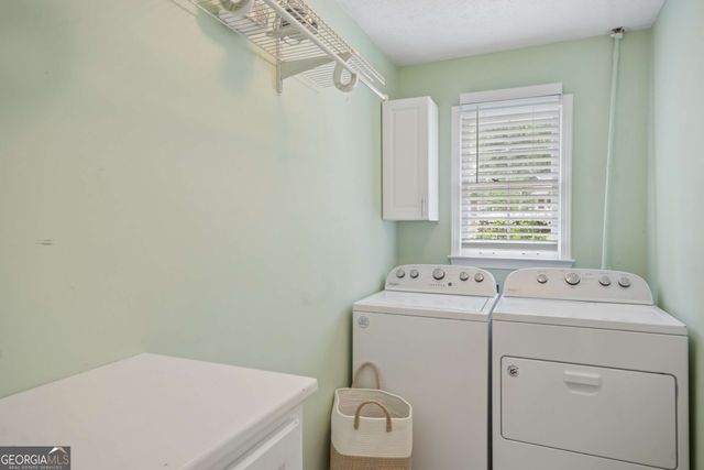 105 Sweetwood Way, Roswell, GA 30076