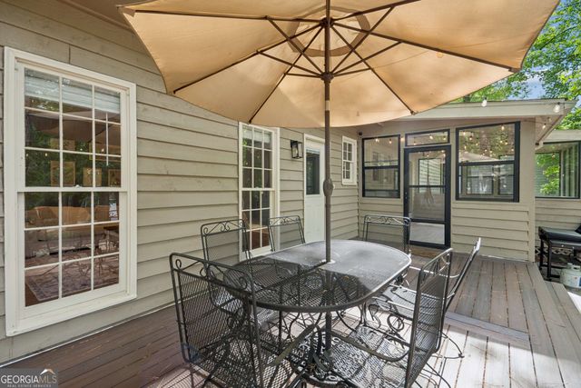 105 Sweetwood Way, Roswell, GA 30076