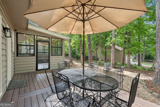 105 Sweetwood Way, Roswell, GA 30076
