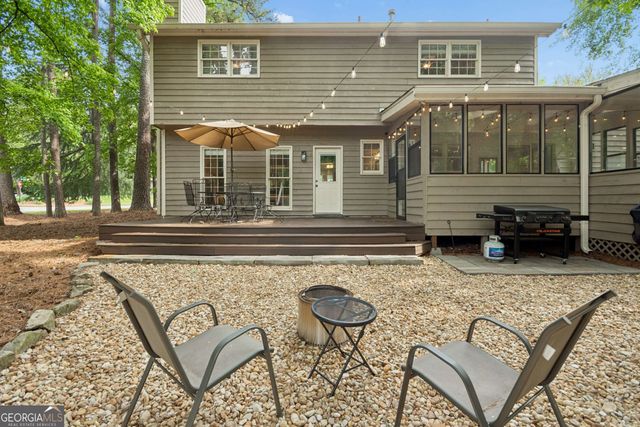105 Sweetwood Way, Roswell, GA 30076
